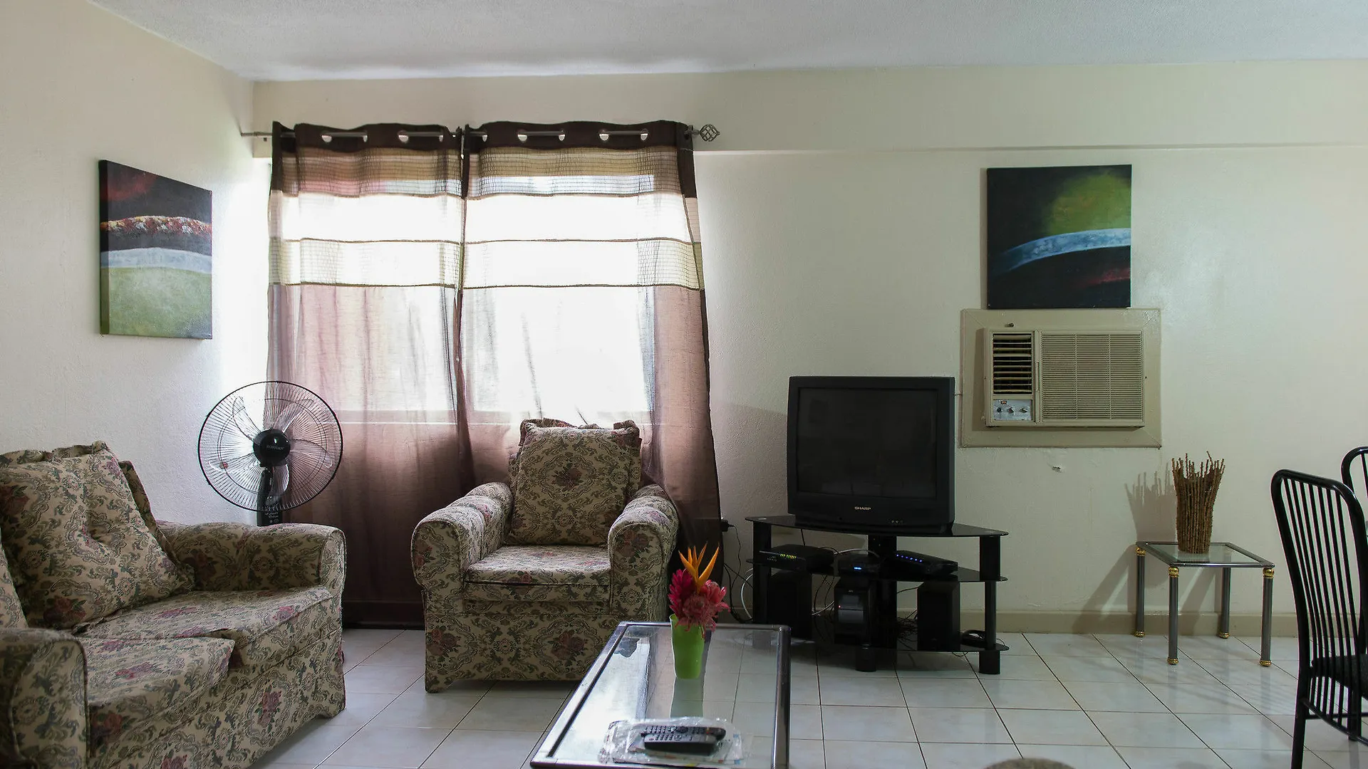 Island Breeze Studio Hotel Ocho Rios 0*,